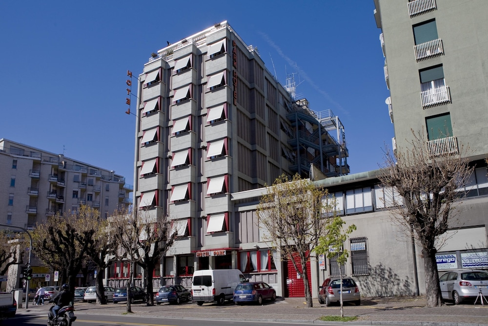 Park Meuble 64/67