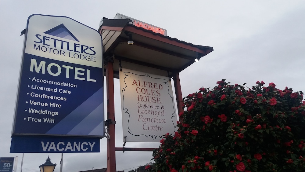 Settlers Motor Lodge 6/43