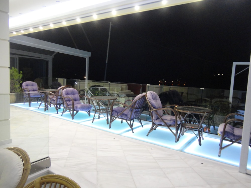 Hotel New Aegli 37/69