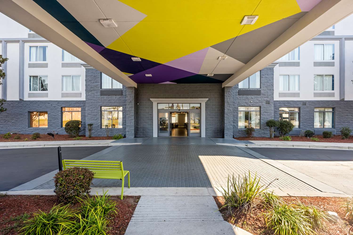 Spark by Hilton Port Wentworth Savannah 11/27