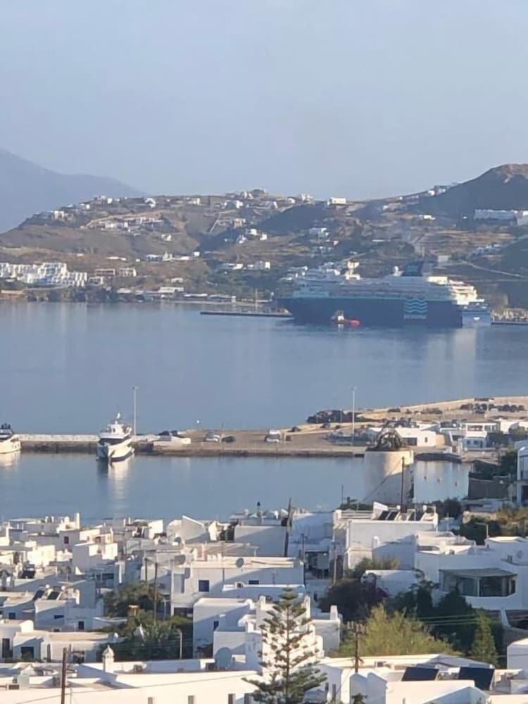 Ibiscus Boutique Hotel 41/49
