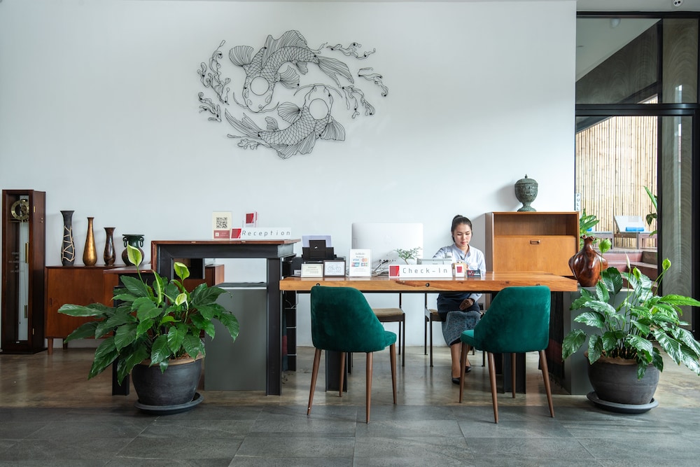 S2 Modern Boutique Hotel 12/50
