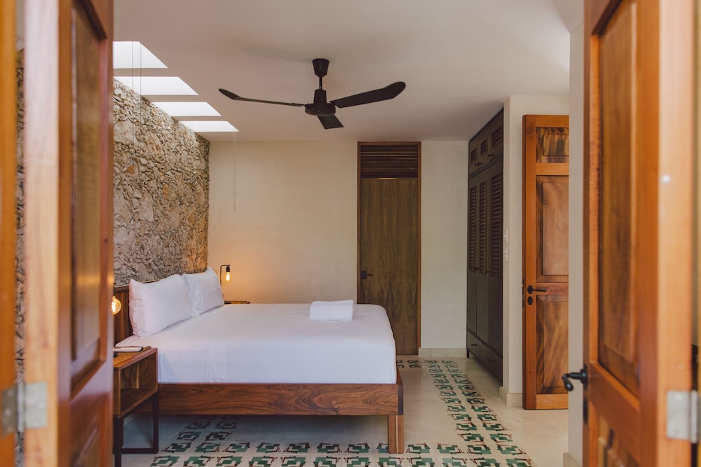TreeHouse Boutique Hotel 19/50