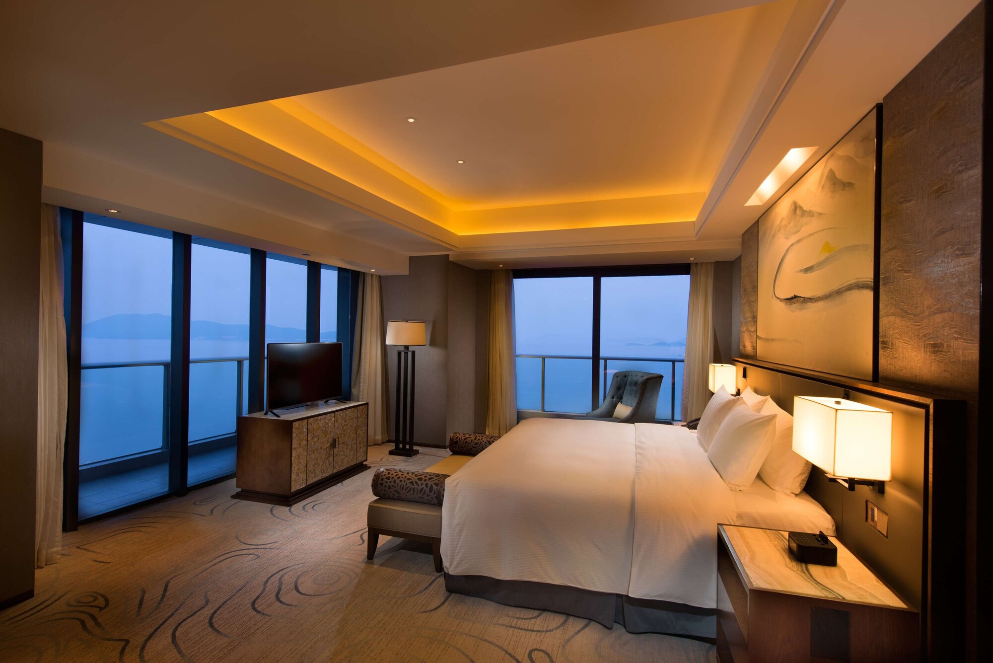 Deluxe, King Bed, Ocean View