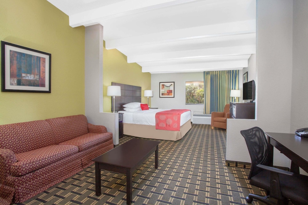 Ramada By Wyndham Davenport Orlando South 31/51