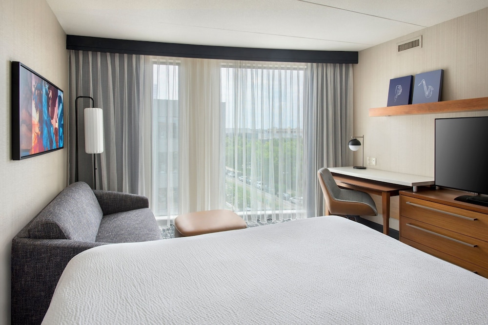 Room at Courtyard Philadelphia South at The Navy Yard, PHILADELPHIA - PA
