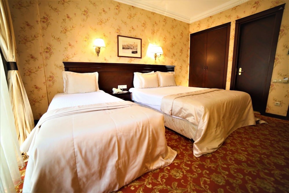 Pera Rose Hotel 22/78