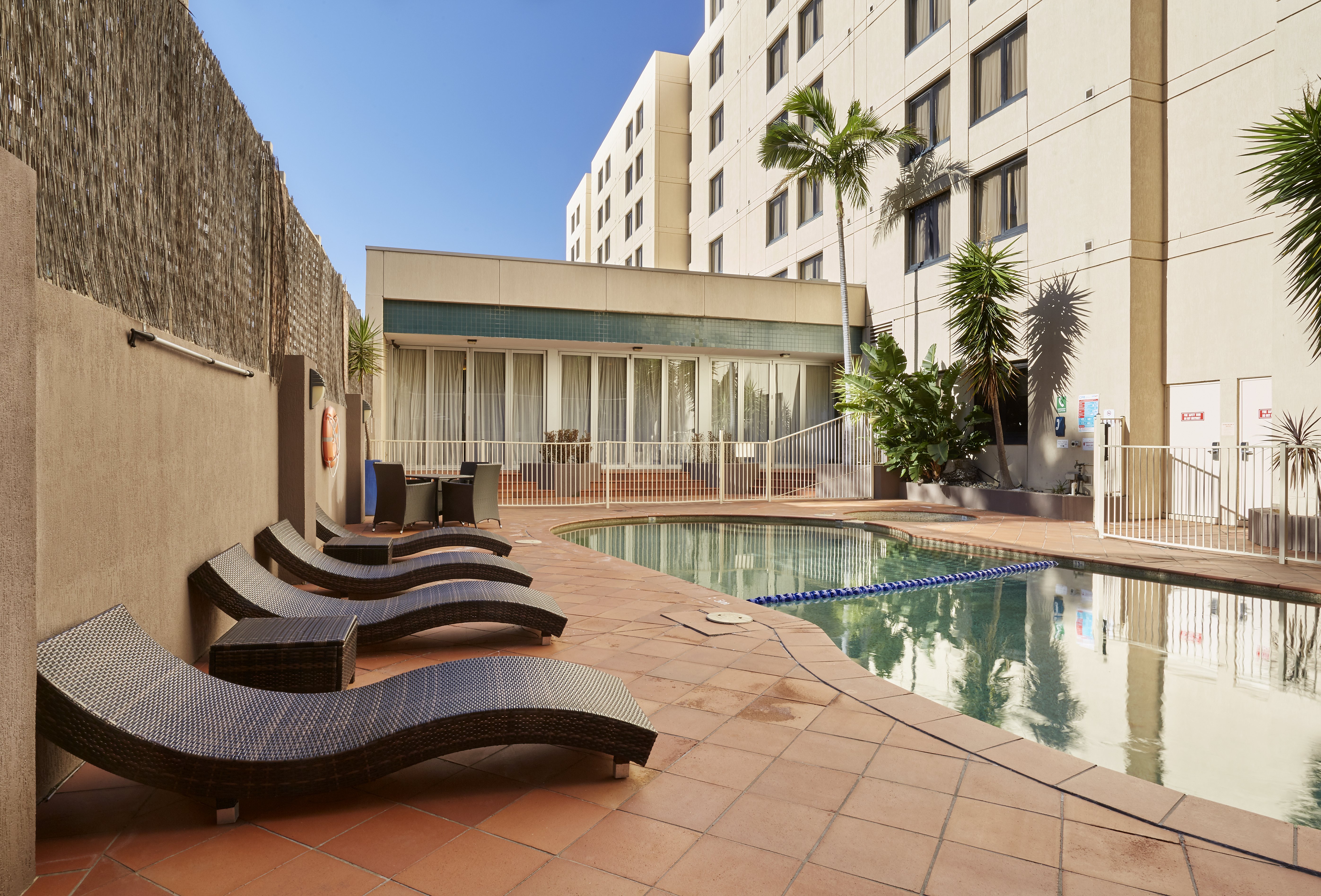 Holiday Inn Parramatta 73/76