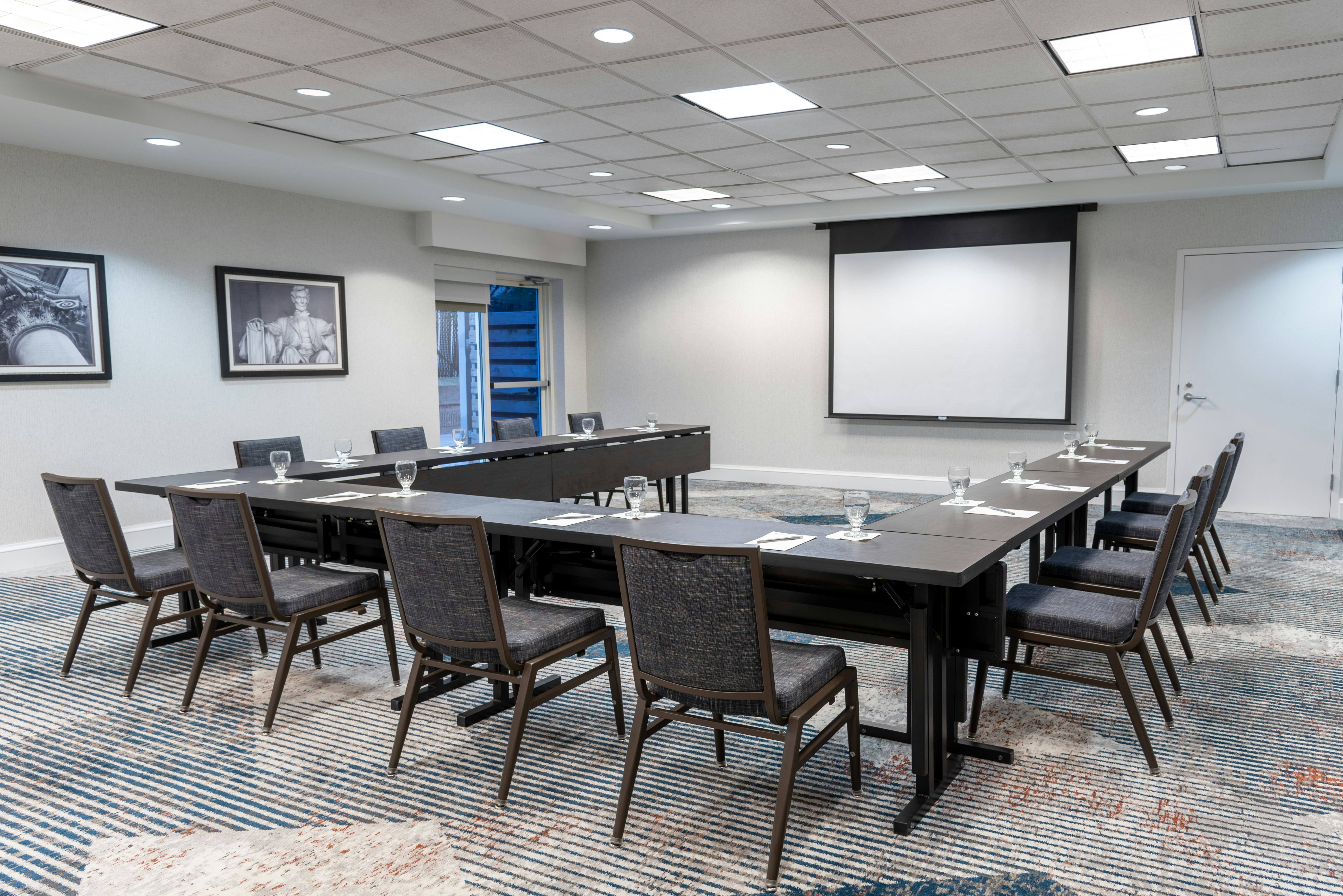 Hilton Garden Inn Arlington Courthouse Plaza 71/83