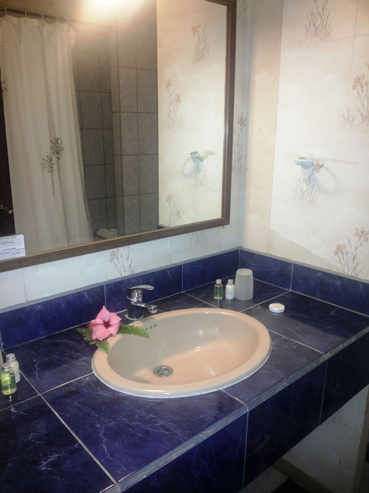 Tupa Hotel 48/50