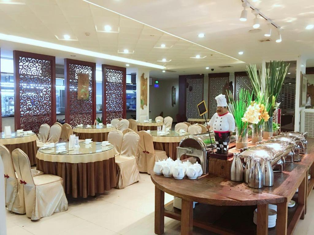 Vienna Hotel (Guangzhou Hanxi Changlong Park Branch) 40/51