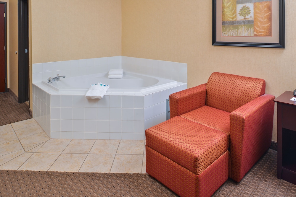 Holiday Inn Express Hotel And Suites Portland Jantzen Beach 45/68