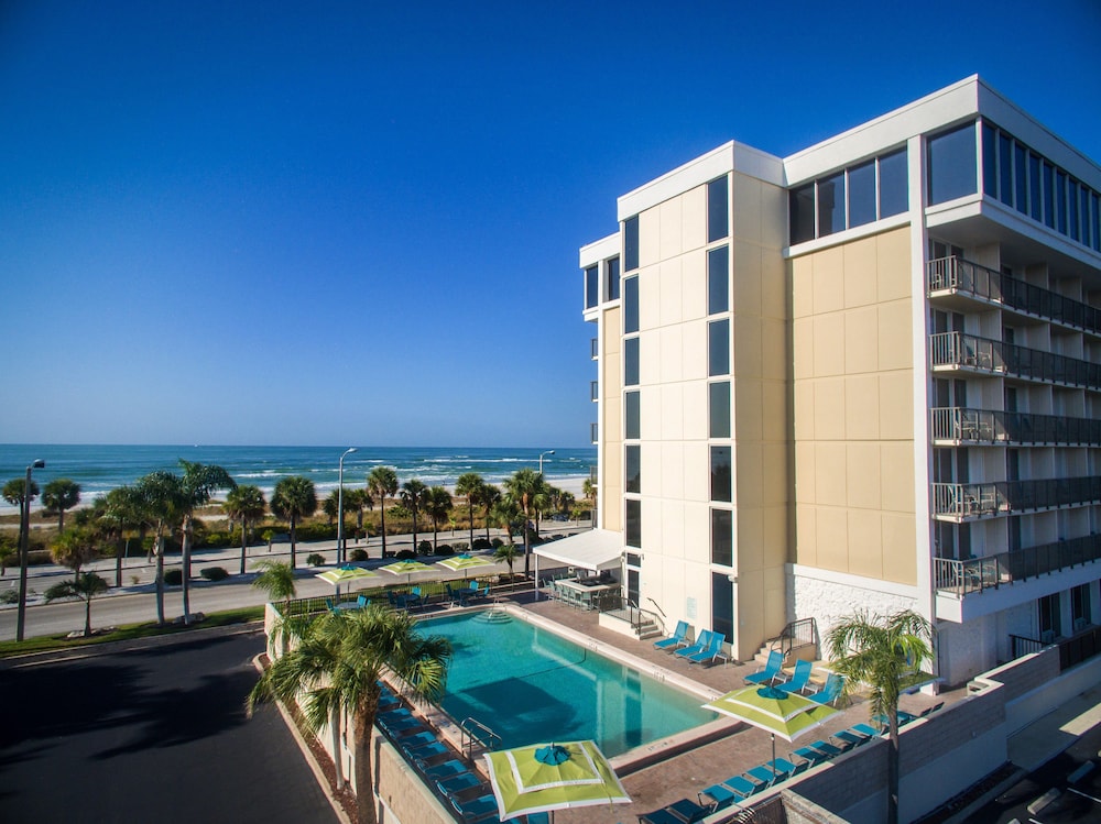Cirque St. Armands Beachside 2/35