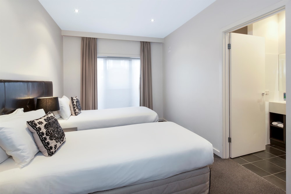 Ballarat Suites 7/21