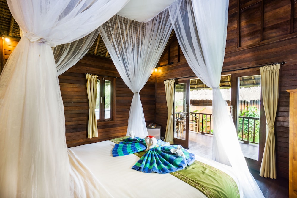 Laguna Reef Huts 33/70