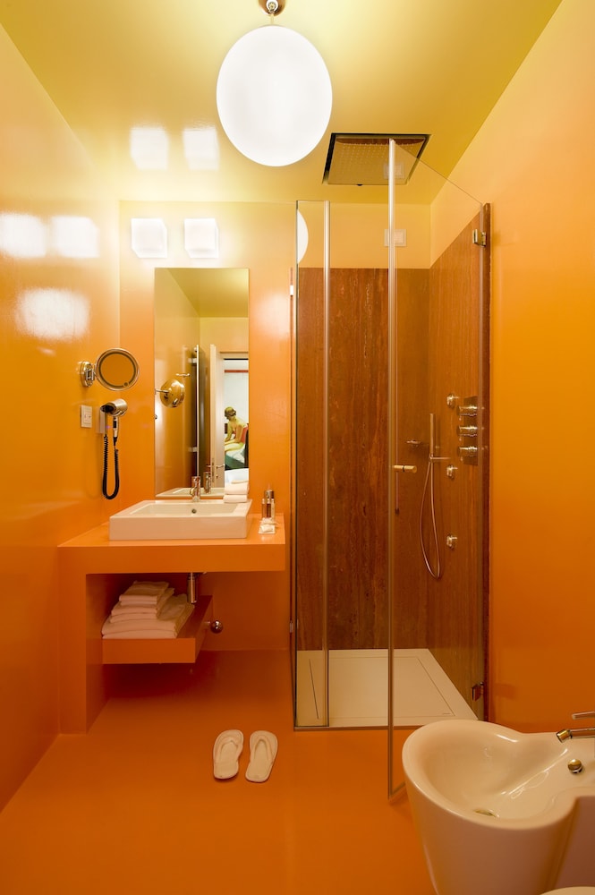 Petronilla - Hotel in Bergamo 35/39
