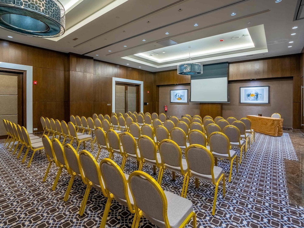 Rixos Marina Abu Dhabi 36/48