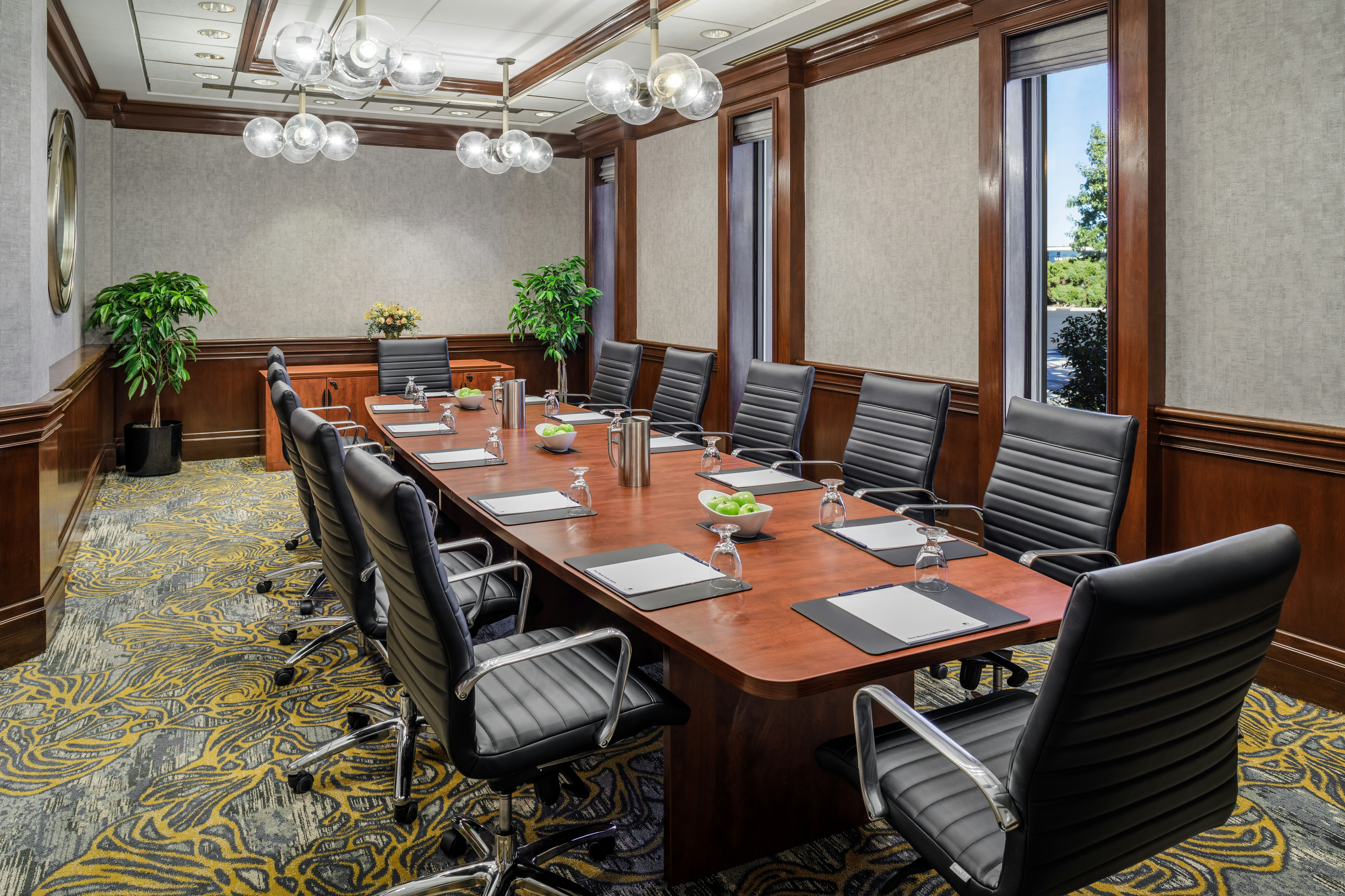 DoubleTree by Hilton Hotel Denver 61/71