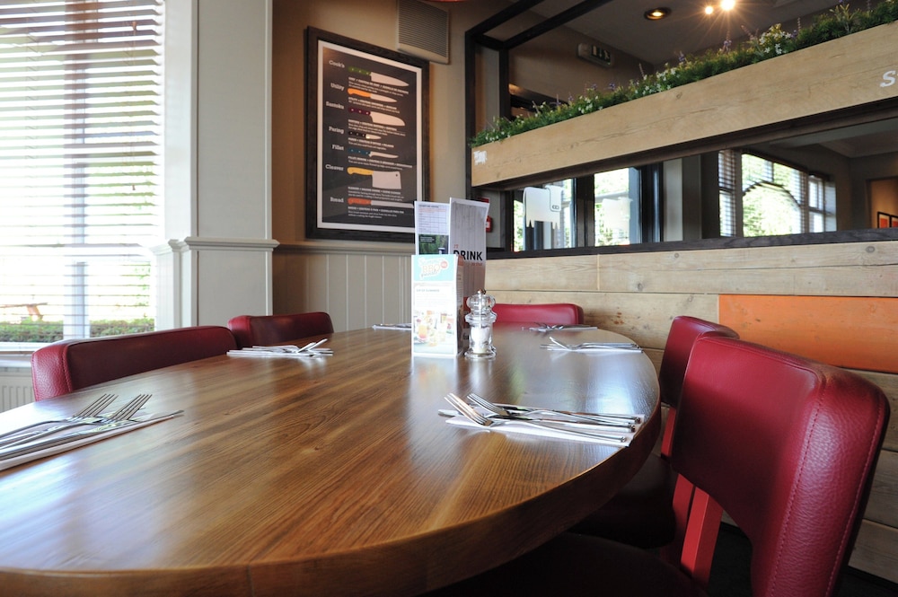 Premier Inn Southend Airport 25/31