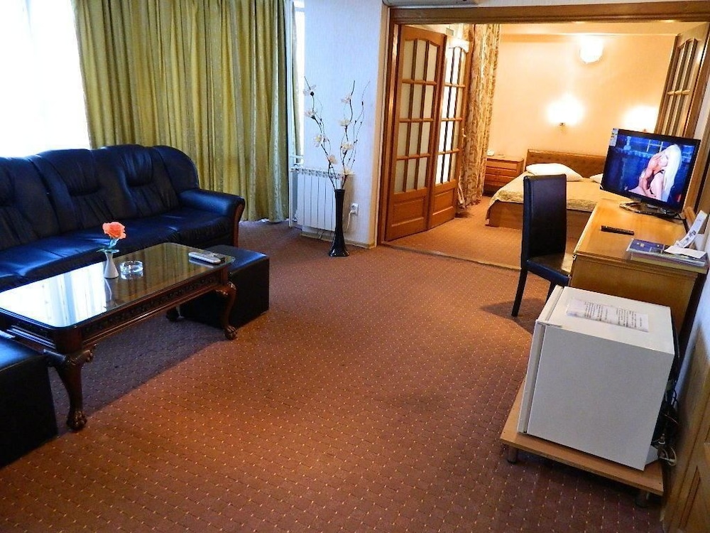 Dalin Hotel 16/21