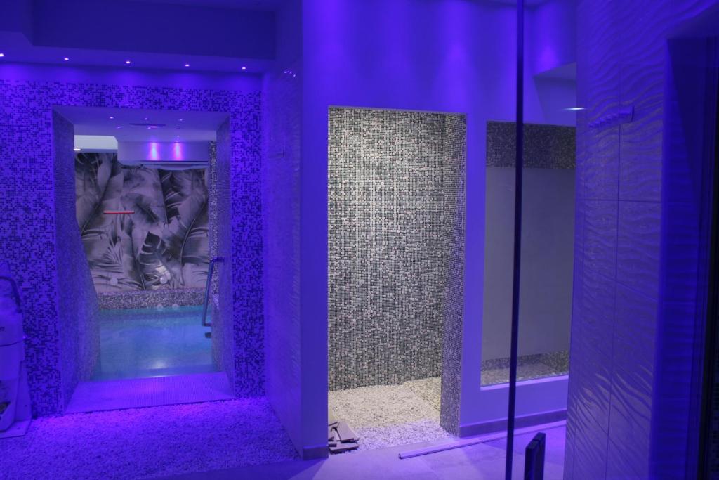 Hotel Center 3 16/35