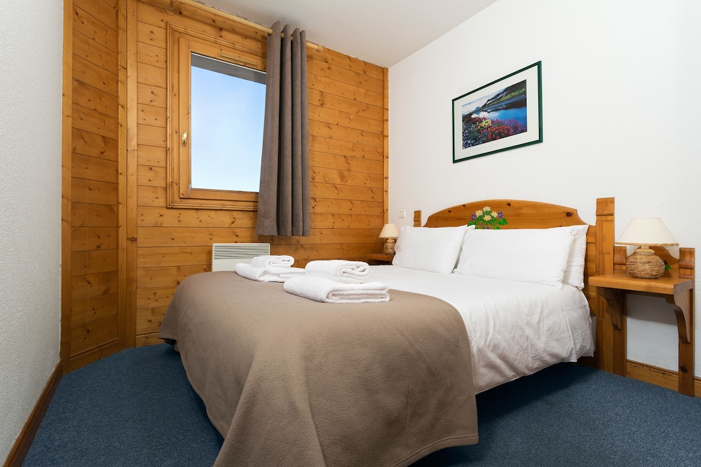 2 Bedrooms, Apartment