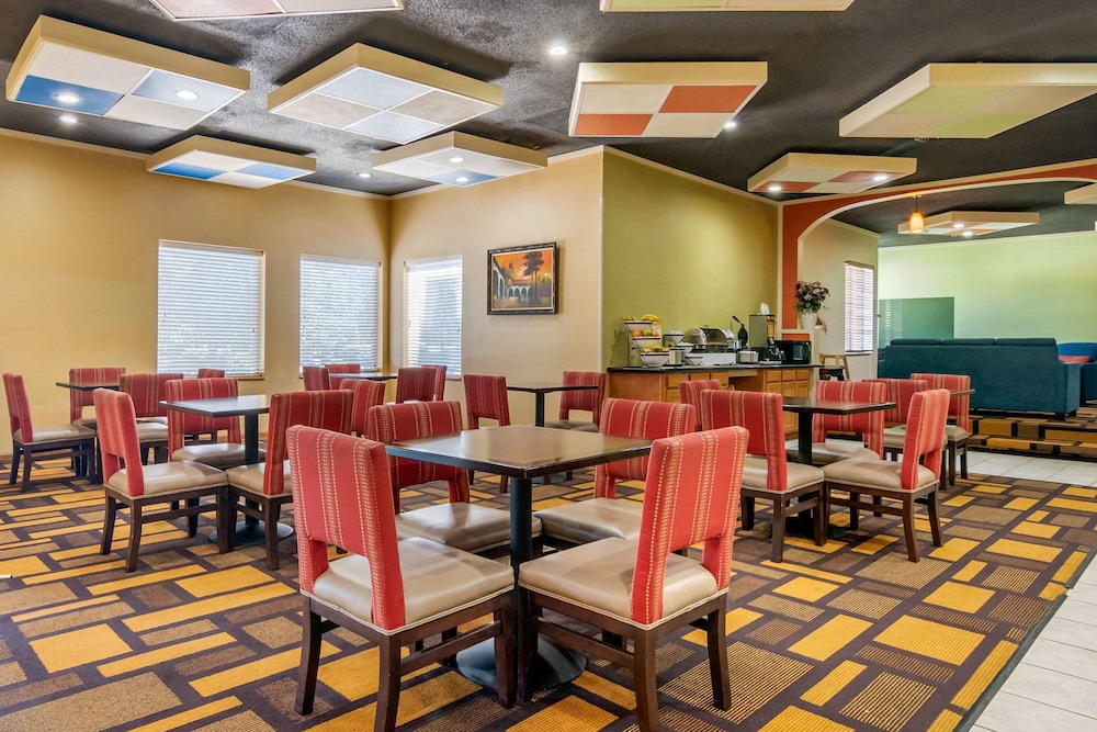 restaurant-cafeteria