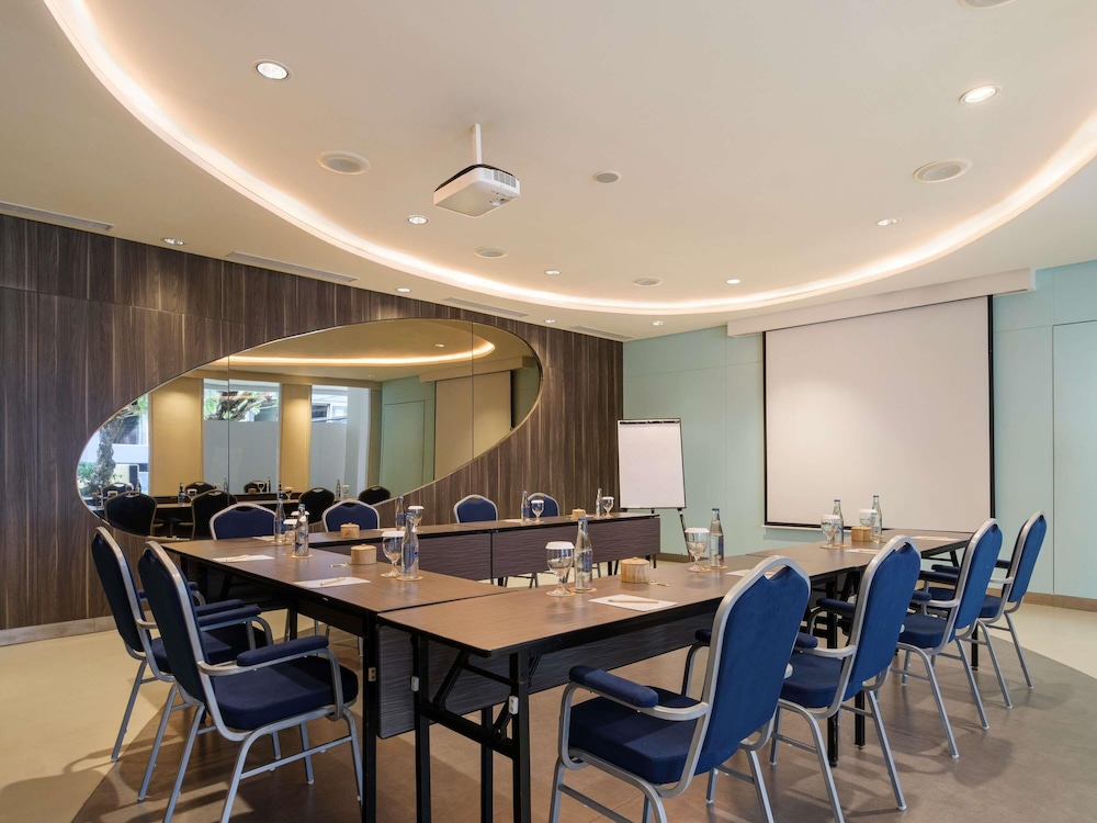Grand Mercure Bali Seminyak 38/50