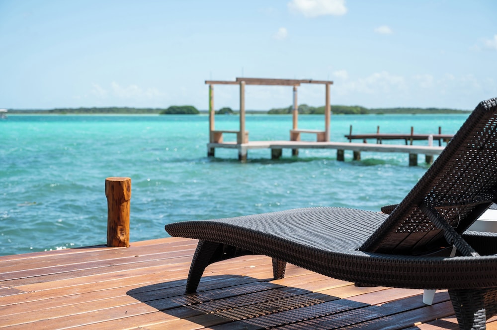 Casa Aakal Lagoon Front 40/44