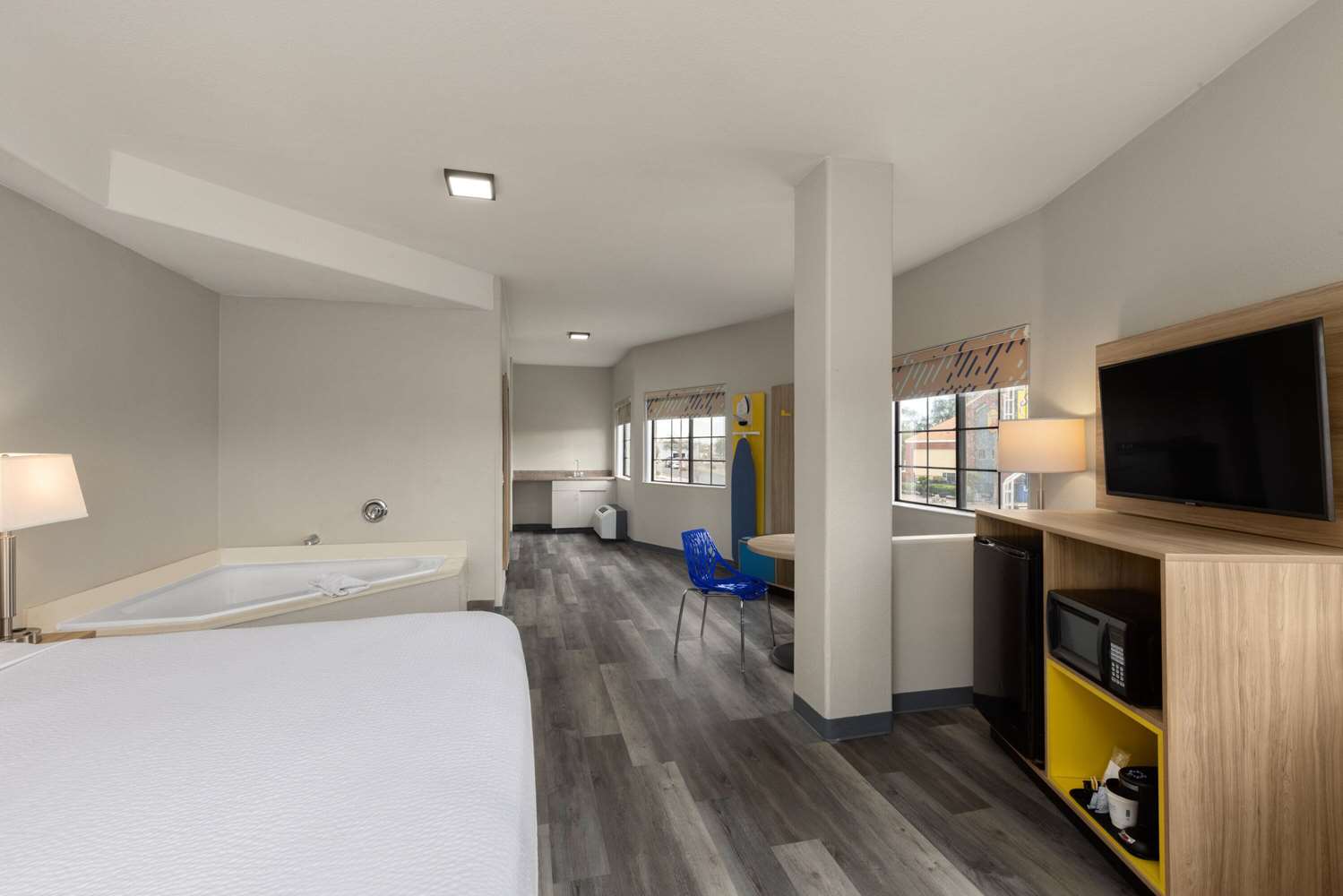 Days Inn & Suites by Wyndham Tucson/Marana 7/39