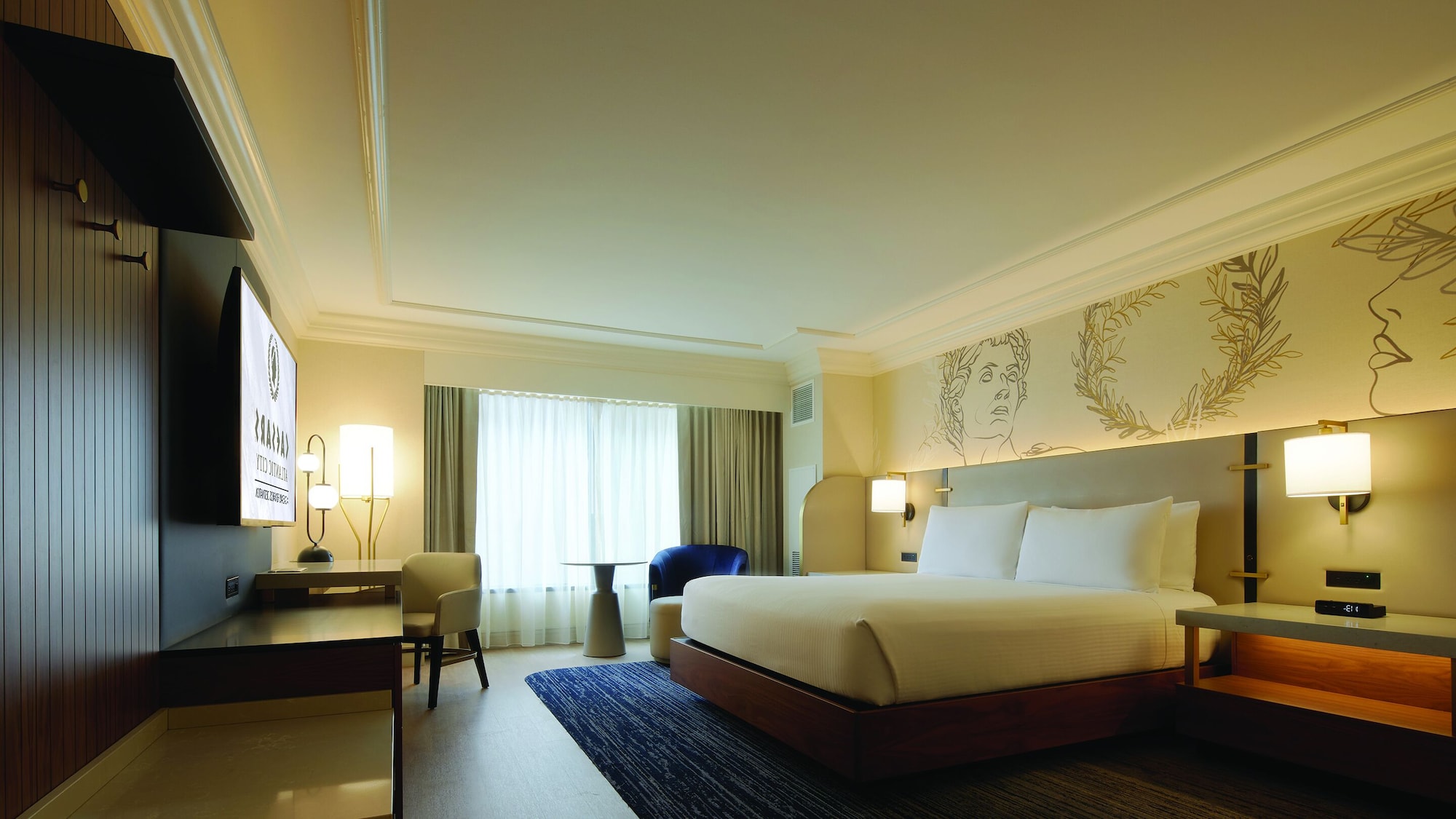 Luxury, King Bed, Ocean Tower, Smoking