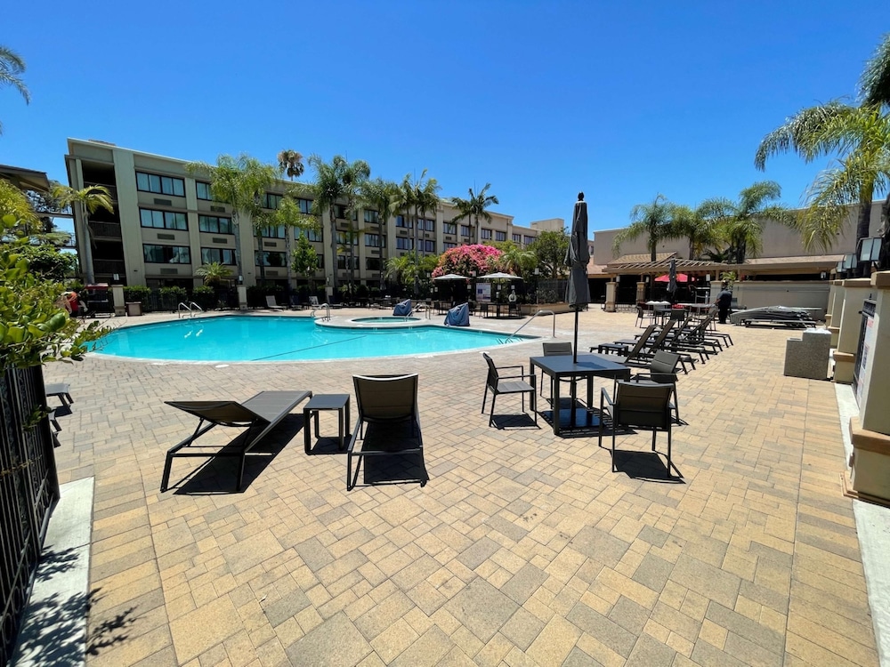DoubleTree by Hilton Buena Park in BUENA PARK - CA