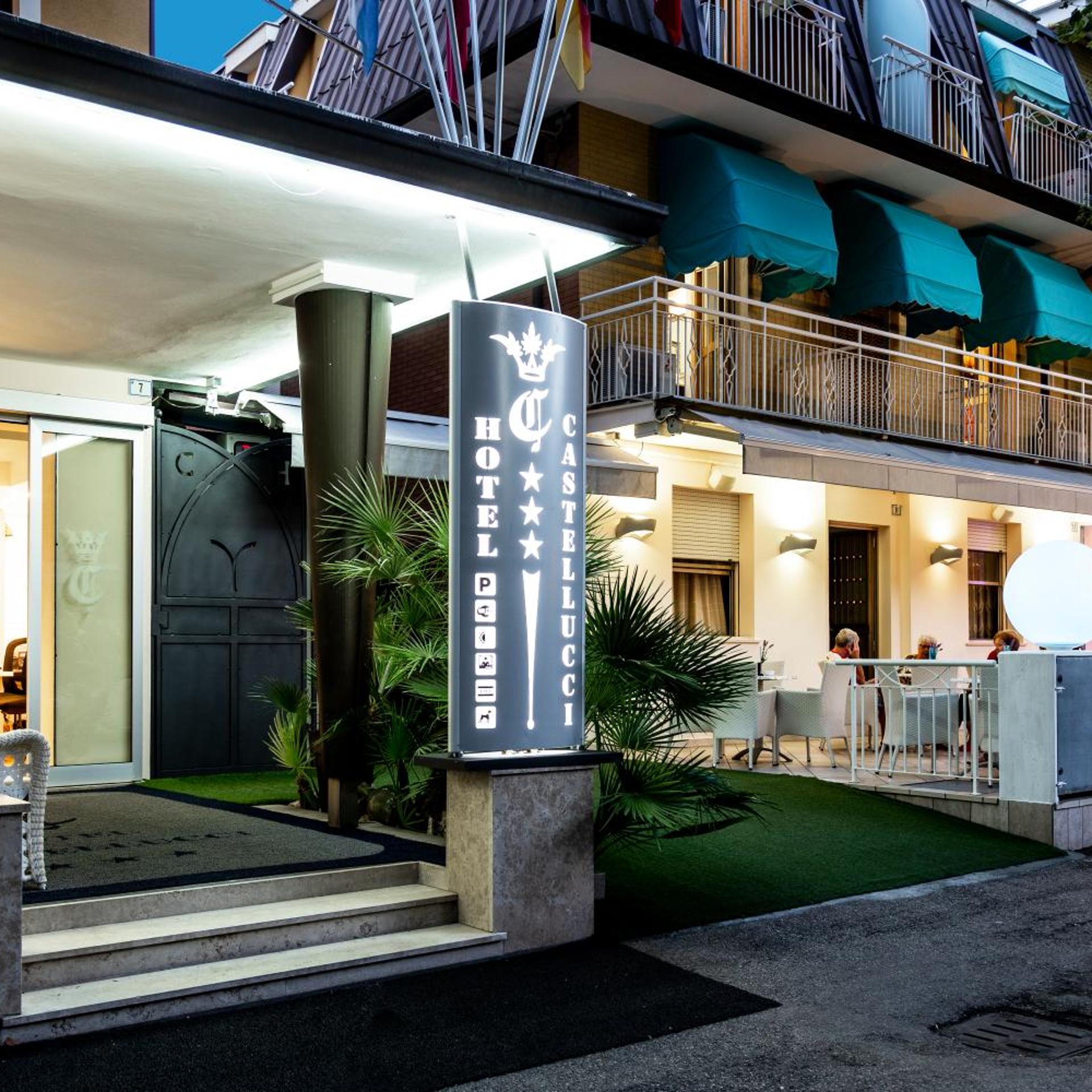 Hotel Castellucci 3/50