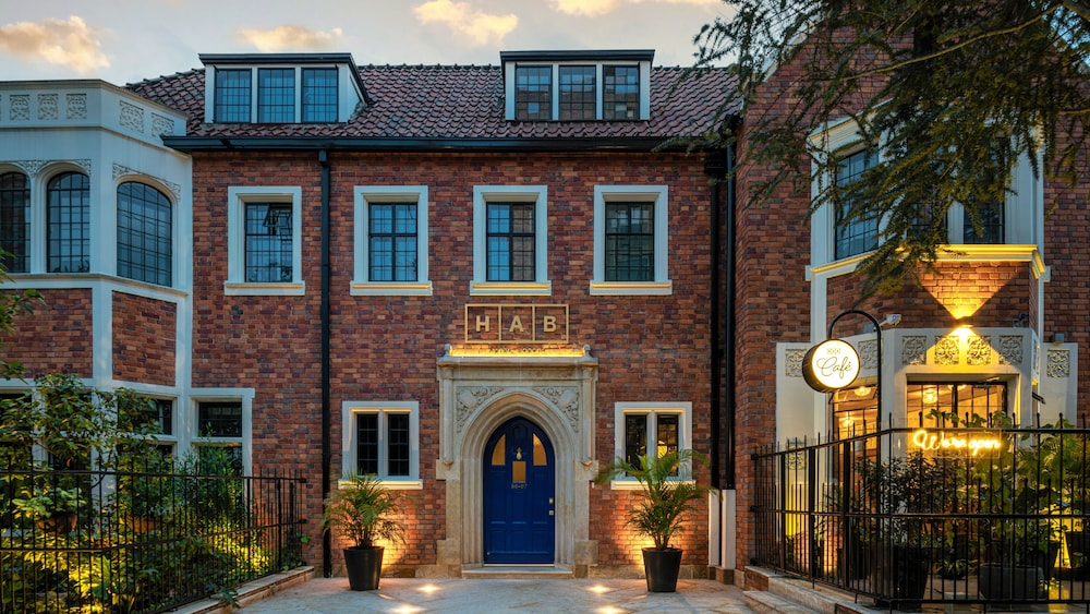 HAB Hotel 3/69