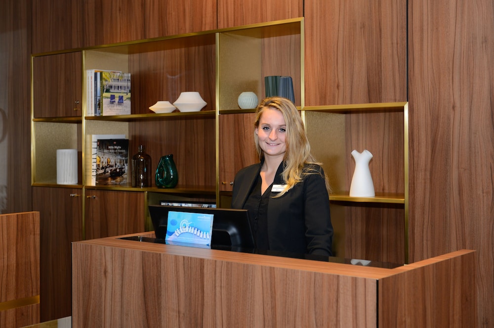 Mercure Caen Centre Port de Plaisance 12/75