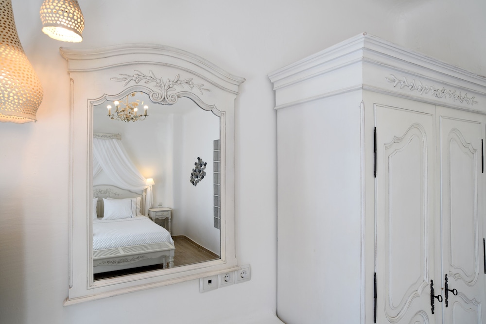 Hotel Erato 16/71