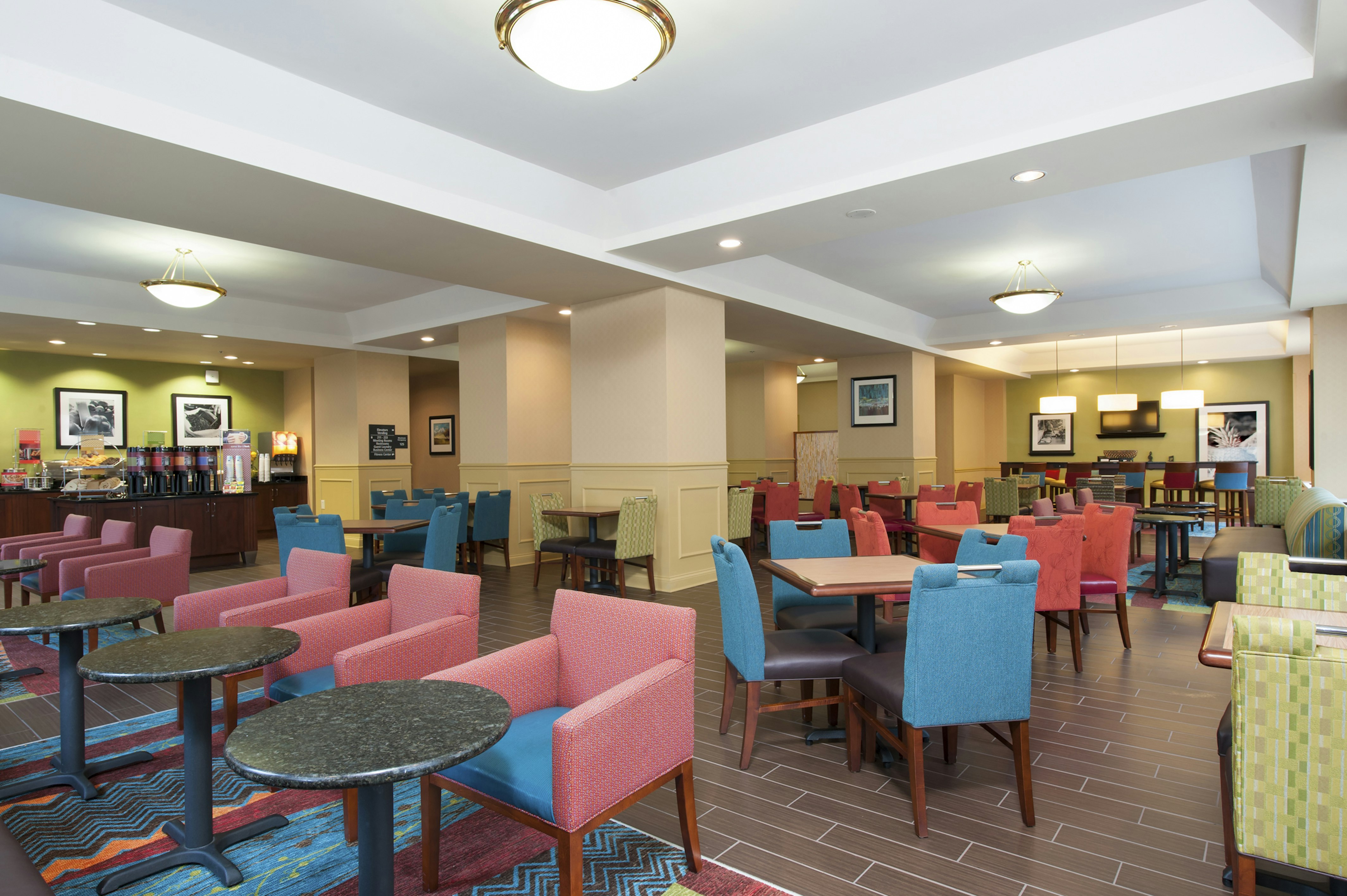 Hampton Inn Indianapolis Downtown Across From Circle Centre 53/75