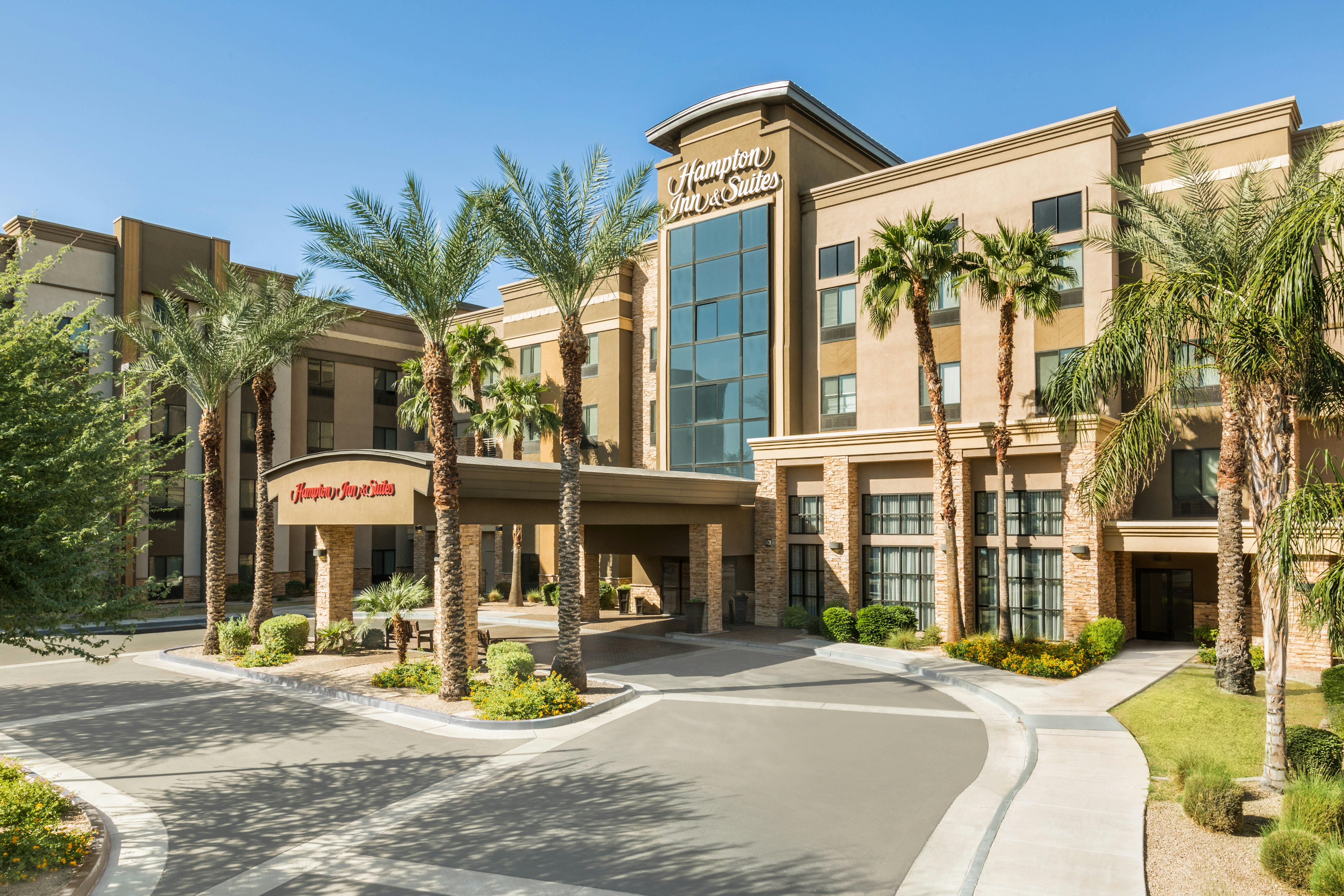 Hampton Inn And Suites Phoenix Glendale Westgate Az 59/65