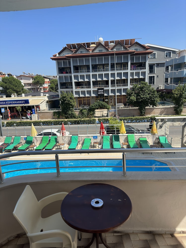 Soykan Hotel 9/62