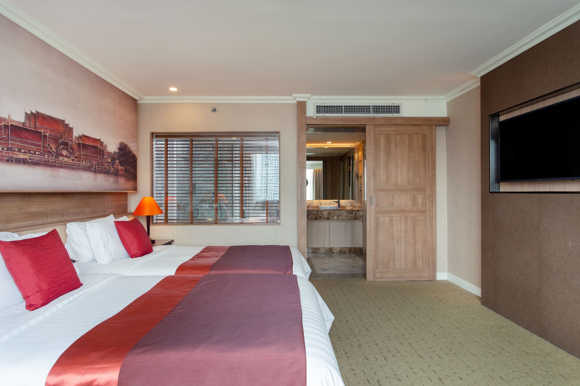 Room at Ramada Plaza by Wyndham Bangkok Menam Riverside, BANGKOK