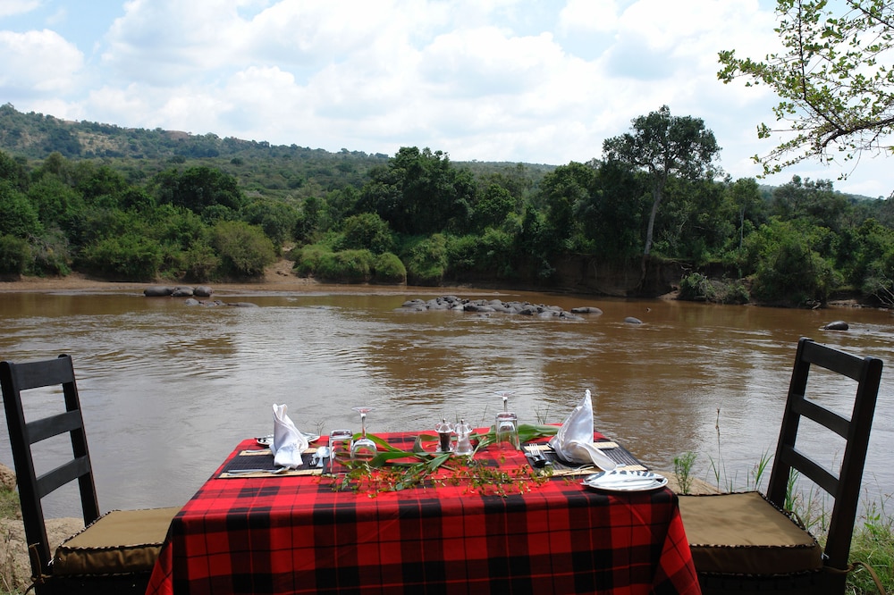 ROYAL MARA SAFARI LODGE 26/33