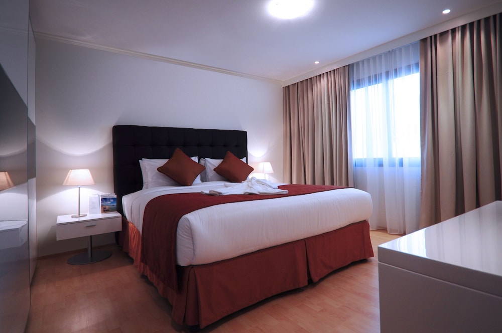 Dana Beach Resort Al Khobar 5/50