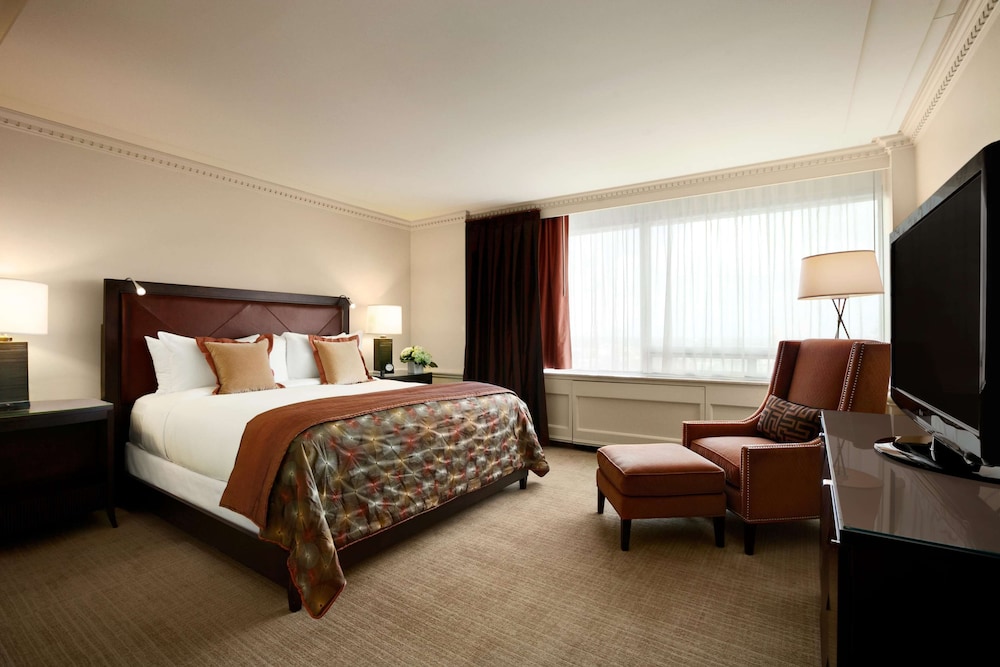 Fairmont Winnipeg 13/69