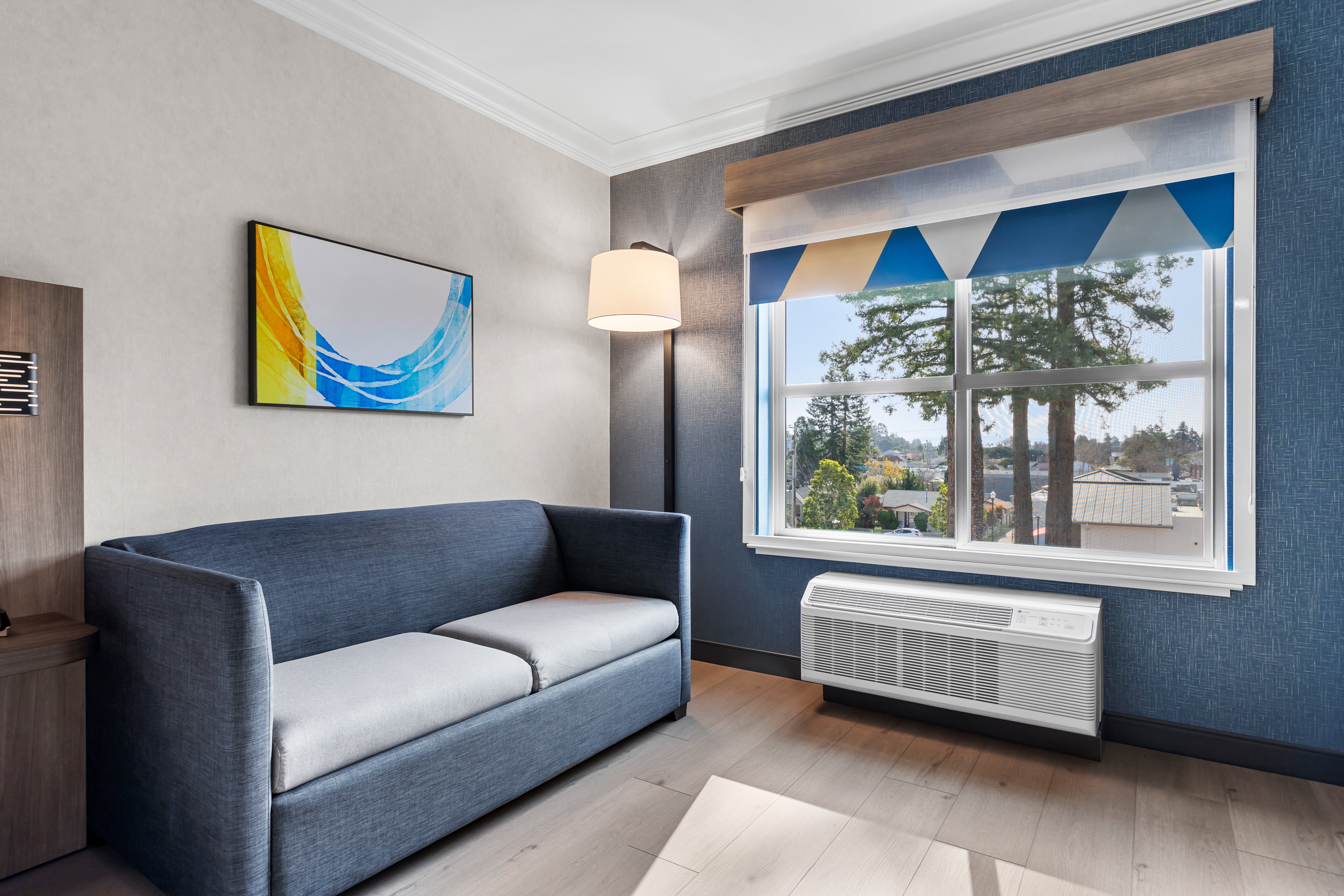 Holiday Inn Express Hotel Suites Santa Cruz 51/72
