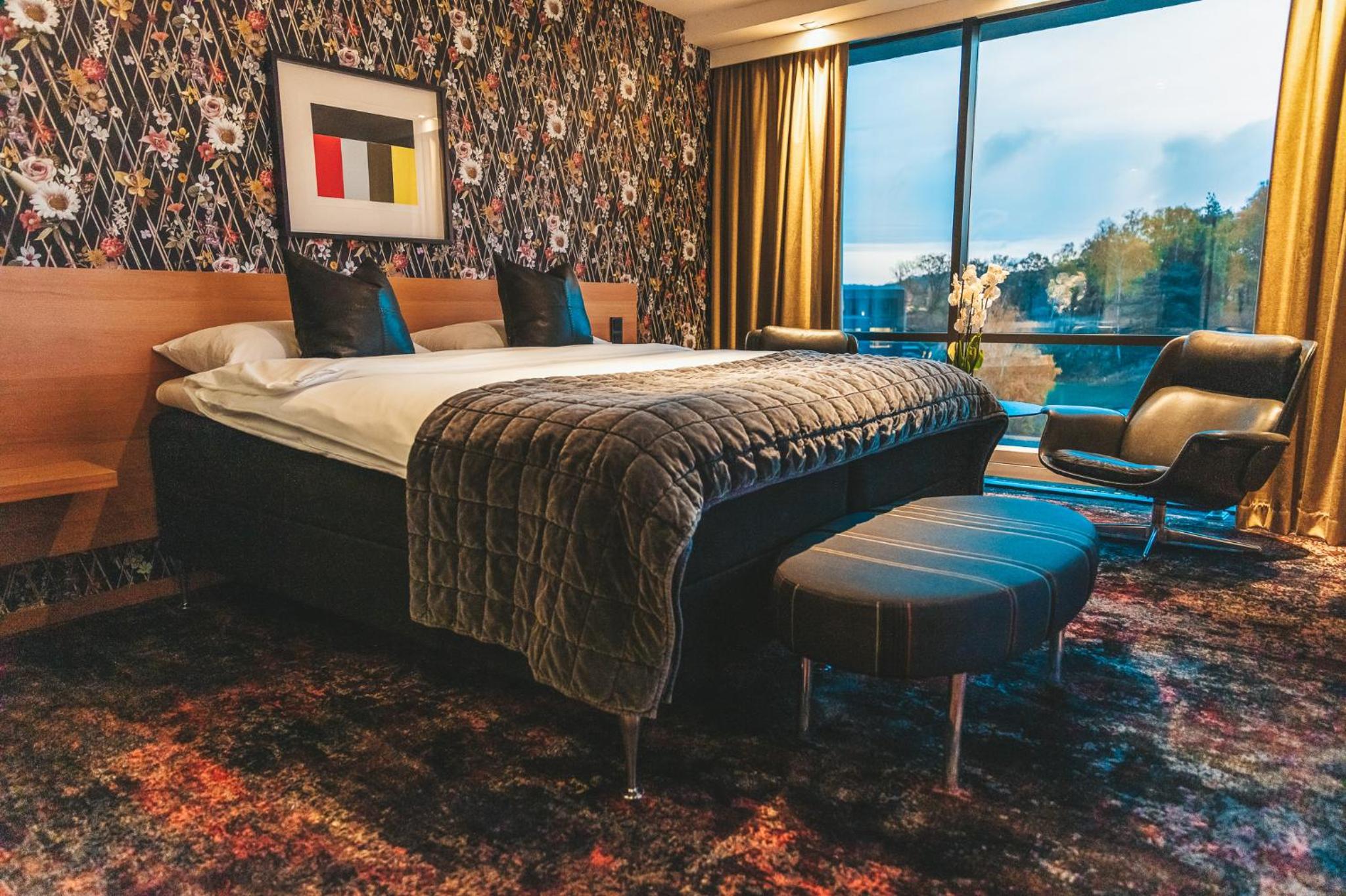 Pool, Club, Double Bed, Terrace