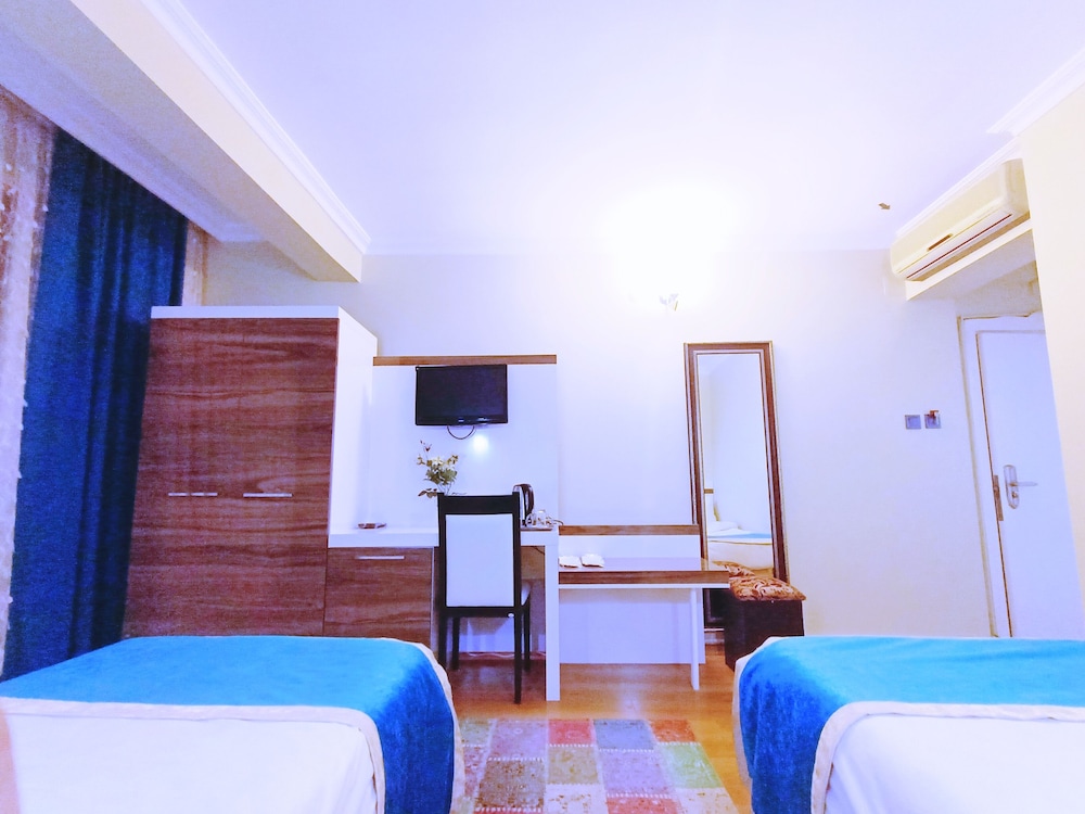 Ceylan Hotel 24/50