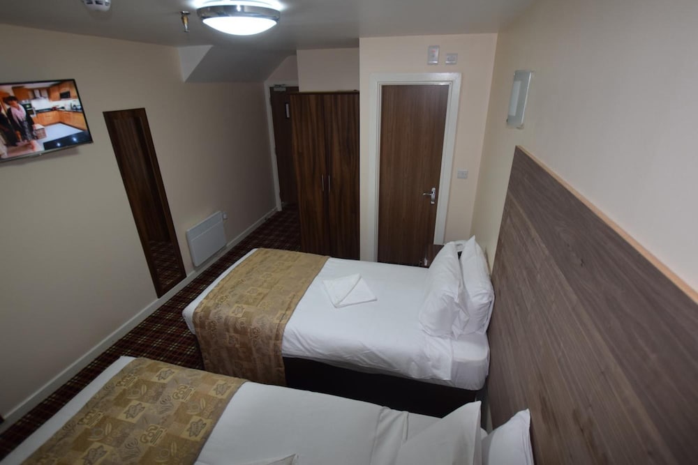 Lucky 8 Hotel 9/64