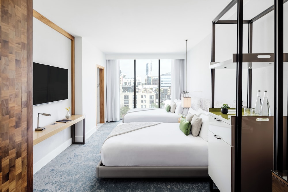 DREAM HOLLYWOOD HOTEL in LOS ANGELES - CA