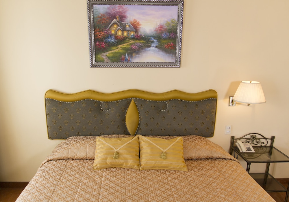 Eugenia Hotel Quito 32/48