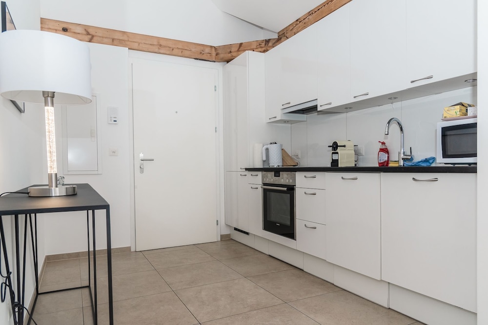 Zurich Furnished Homes 6/50